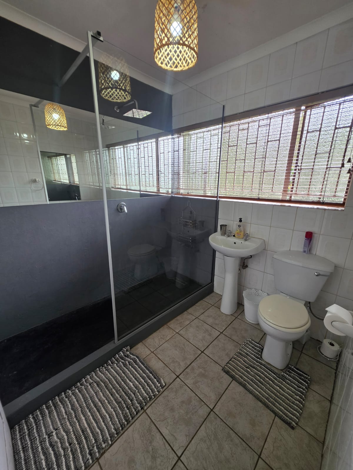 Room 3 at Aqua Terra Guesthouse — photo 2