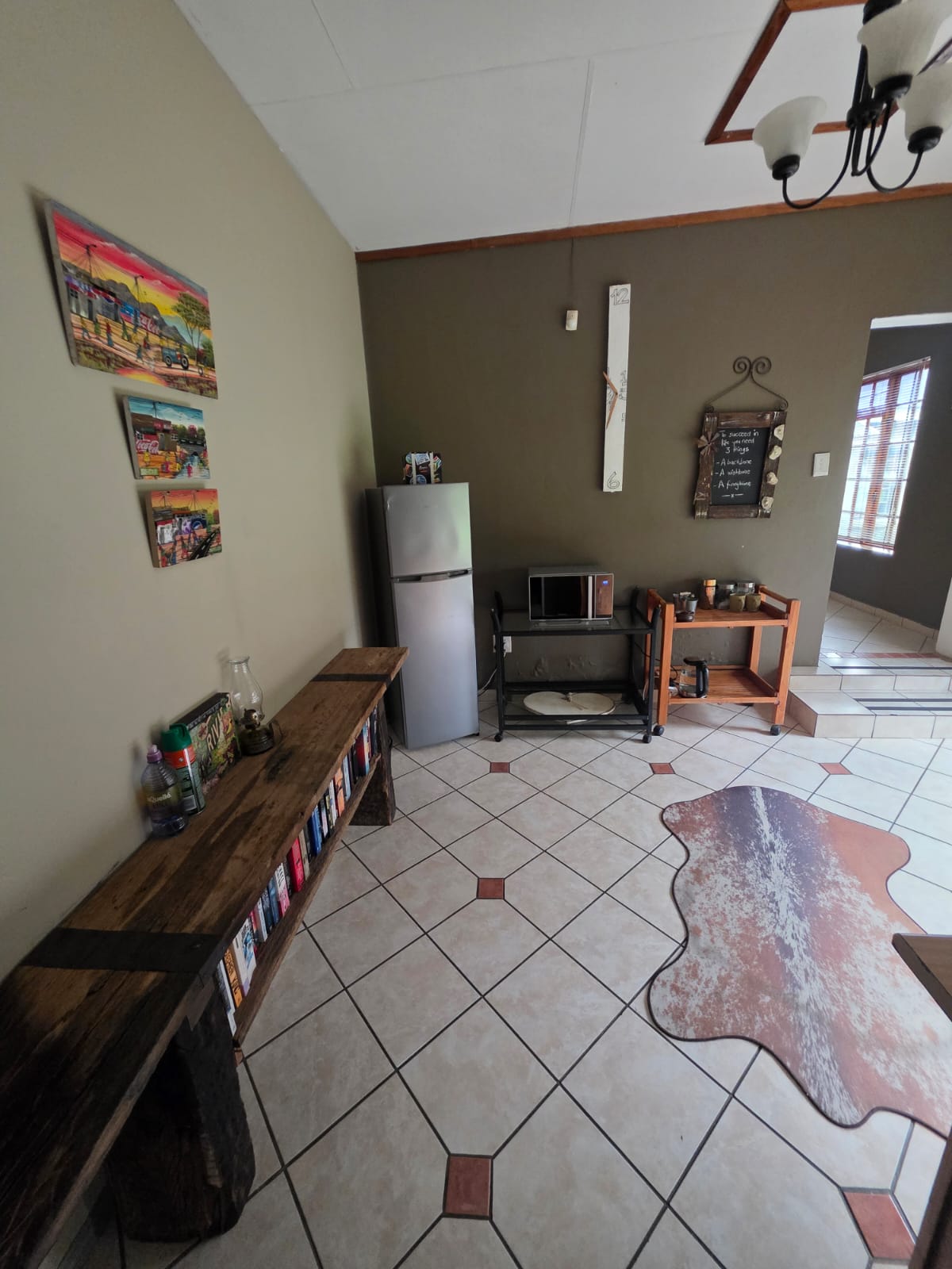 Room 6 — Group Unit at Aqua Terra Guesthouse — photo 3